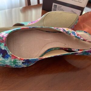 Vibrant Floral Women's Heels